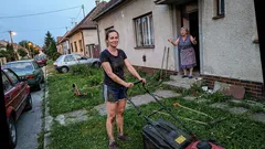 Životná historka: Klientka mi zverila kľúč od pivnice. Pri ďalšej brigáde zo mňa spravila zlodeja