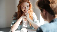 Sebavedomie a hlas: Psychológovia prezradili skrytý tón hlasu, ktorý vzbudzuje dôveru