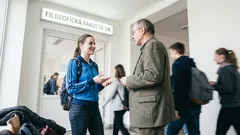 Životná historka: Na prednáške som prvýkrát opravila profesora – a reakcia ma zaskočila