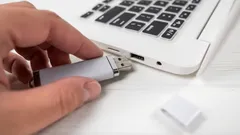 Dá sa USB kľúču veriť? Odborníci radia, ako najlepšie uchovávať dôležité súbory