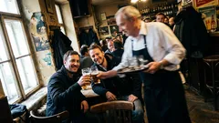 Životná historka: V bare v Starom Meste som si všimol detail, čo mi pokazil náladu