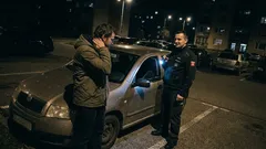 Životná historka: Päť minút na zadnom sedadle a zrazu nočné majáky