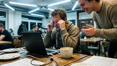 Životná historka: Piatok večer mi zjedol jeden riadok kódu a telefón neprestával zvoniť