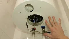 Kedy bojler potrebuje urgentné čistenie a ako na to: Odborníci prezradili hlavné príznaky