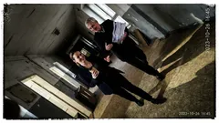 Životná historka: V novej práci mi kolega vysvetlil zvláštny zákon chodby