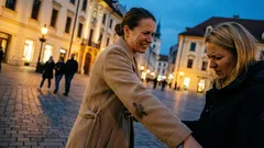 Krátky príbeh: Kvôli jednému fľaku na kabáte som konečne uvidela tie vo vnútri