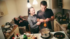 Historka: Jedna nevinná veta pri čaji zmenila náš večer na legendu